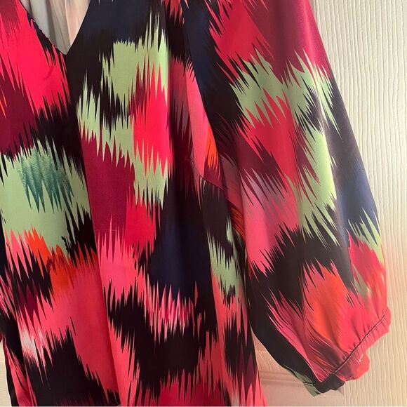 Abby Glass Vibrant Blouse - Picture 5 of 7